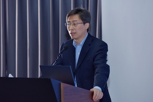 中國科學(xué)院控股有限公司監(jiān)事會主席陳曉峰講話.jpg 中國科學(xué)院控股有限公司監(jiān)事會主席陳曉峰講話.jpg