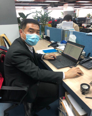 圖為李斌斌同志開展線上學(xué)習(xí)中 .png 圖為李斌斌同志開展線上學(xué)習(xí)中 .png